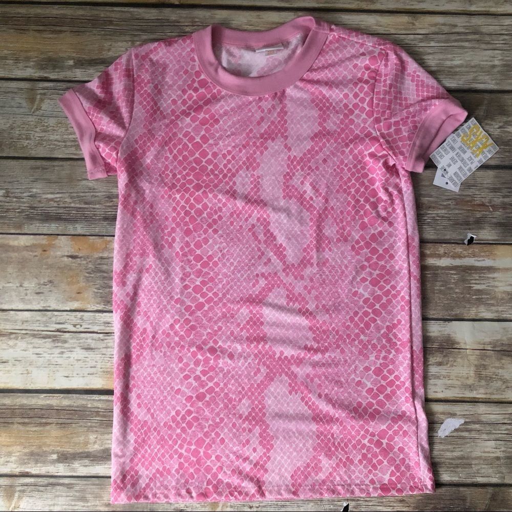 Lularoe Pink snakeskin Liv Tee